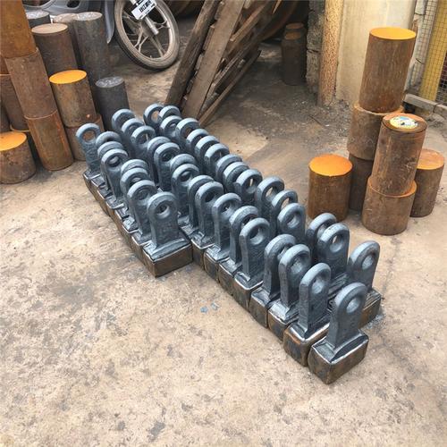 礦山錘式破碎機錘頭 碎石機耐磨錘頭的關鍵角色與選型指南